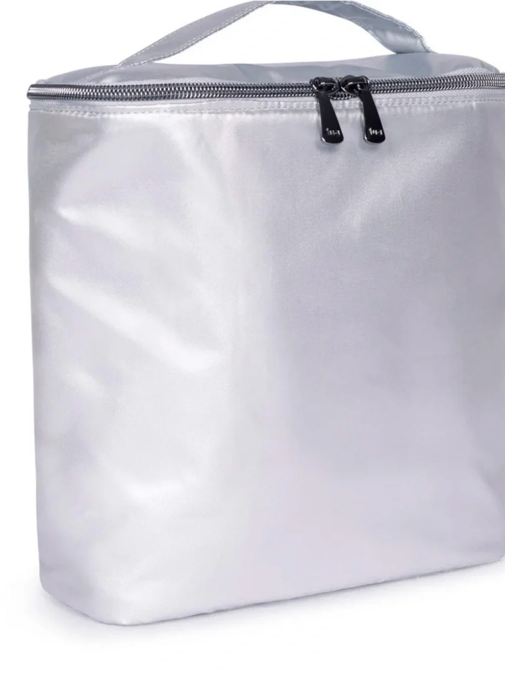 lug Dolly Cosmetic Case Metallic Silver